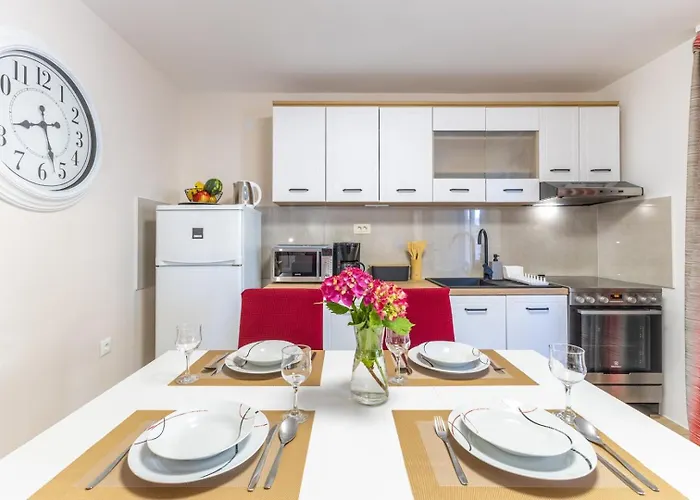 Ljubica Guest house 3*