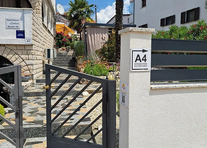 Ljubica Guest house 3*