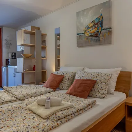 Ljubica 게스트하우스