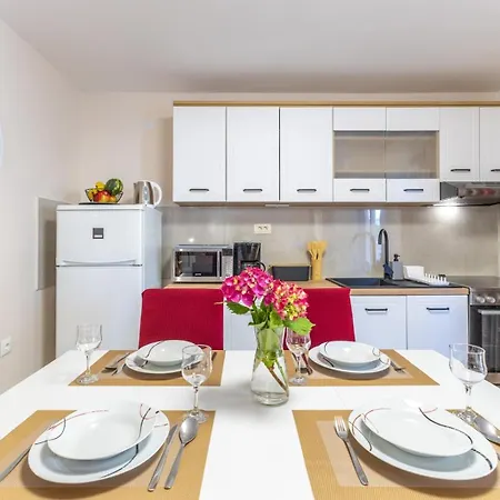 Ljubica 게스트하우스 3*